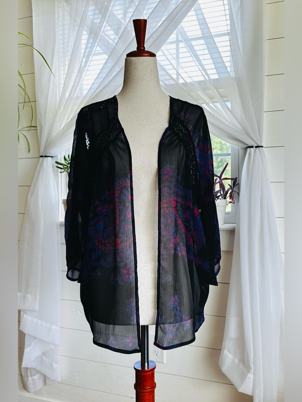 Express Sheer Paisley Kimono Cardigan Black Blue Pink Lace Trim Size Small EUC